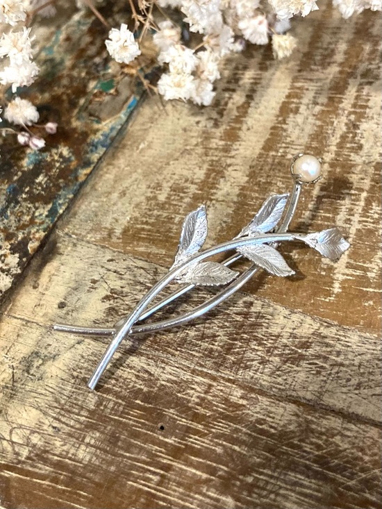 Vintage Jewelry - Vintage Sterling Silver Leaf Brooch • C R Co Signed • Pearl Accent
